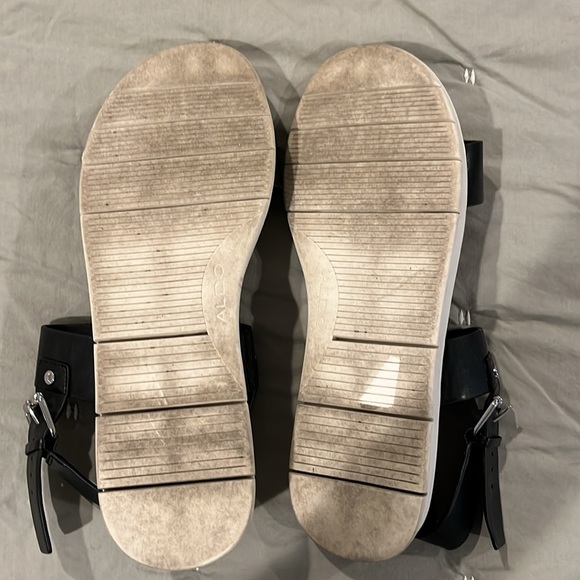 Cute Aldo Sandals! Size 9 - Picture 2 of 7